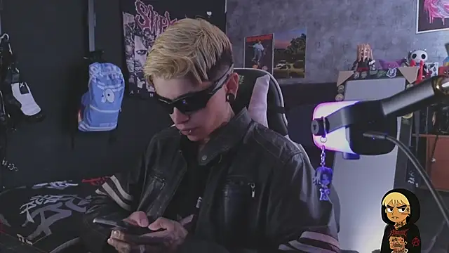 AcidMilo online show from February 2, 2026, 6:06 pm