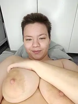 GoldMelissa online show from November 7, 2025, 11:43 am