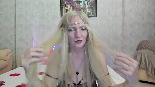 Snapshot of TrueFoxyyy chatting on May 14, 2026, 7:09 pm TrueFoxyyy online show from May 14, 2026, 7:09 pm
