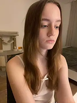 malyshhka online show from December 15, 2024, 1:54 pm