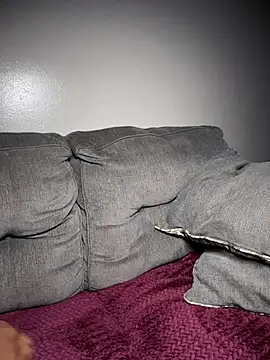 1Topgyal online show from November 10, 2025, 3:49 am