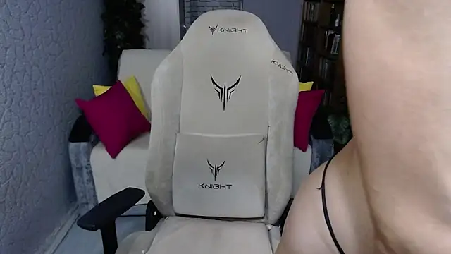 lillit  gold online show from October 9, 2025, 2:26 pm