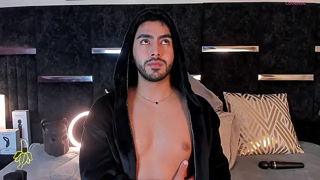 ItsMeEros online show from March 17, 2025, 3:47 am