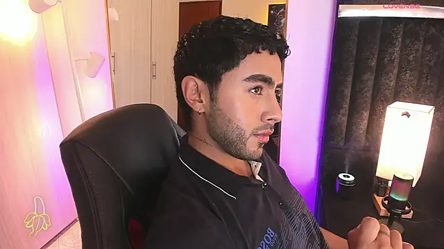 ItsMeEros online show from February 5, 2026, 10:03 pm