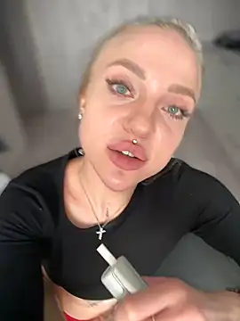 Snapshot of pinkstar_ chatting on March 6, 2025, 6:41 am pinkstar  online show from March 6, 2025, 6:41 am