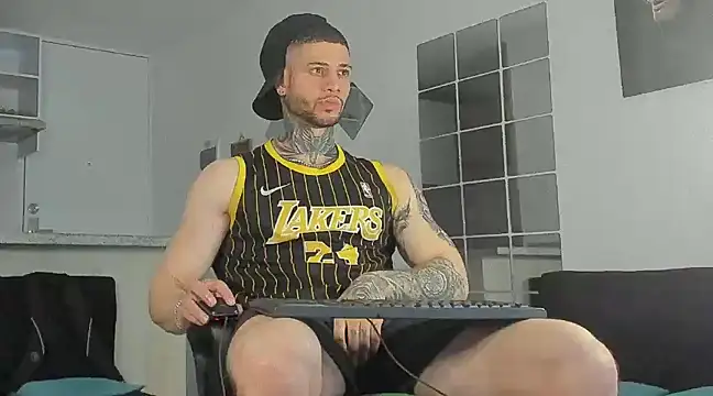  jamesleandros1 online show from December 21, 2024, 2:47 pm