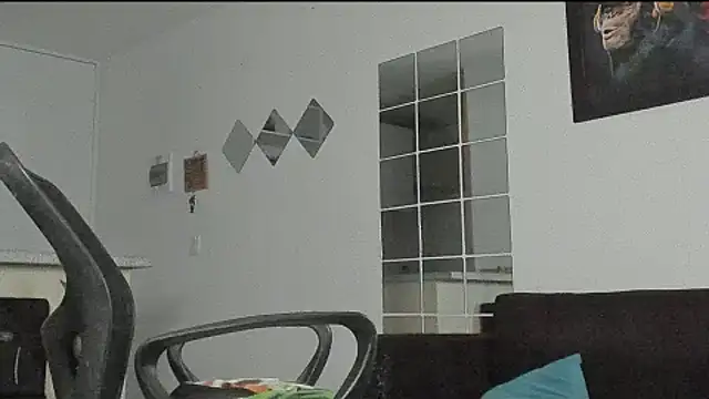  jamesleandros1 online show from January 31, 2025, 1:54 am