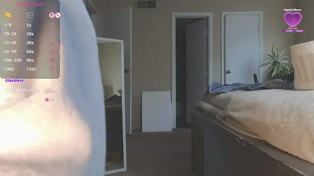 LoveSaraChristine online show from December 20, 2025, 7:32 pm