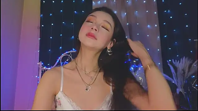 Funny Bunny online show from March 18, 2025, 11:42 pm