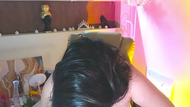 Malika uAngel online show from April 11, 2026, 8:02 pm