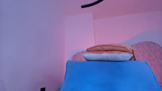 naomi kyse online show from June 8, 2026, 3:07 am