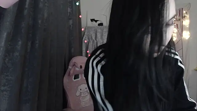 Holy420lolii online show from February 14, 2025, 8:15 pm