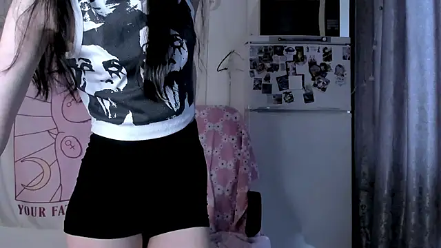 Holy420lolii online show from March 28, 2026, 2:05 pm