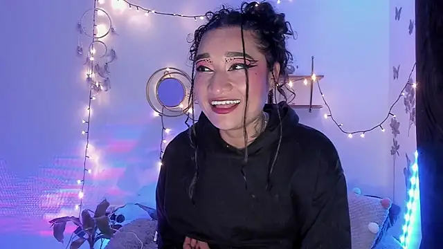 Eva Lee  online show from February 28, 2025, 7:15 am