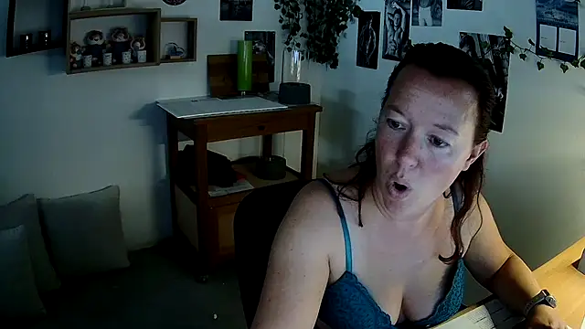 AnyaKreyxh online show from October 19, 2025, 11:55 am