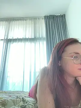 lovebellagrey online show from February 22, 2026, 12:47 pm