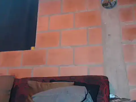 Snapshot of DevoraAmateur chatting on February 11, 2025, 10:59 am DevoraAmateur online show from February 11, 2025, 10:59 am