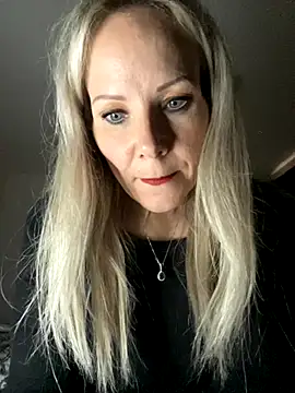 Sexual Lovable Doll online show from October 27, 2025, 4:11 pm