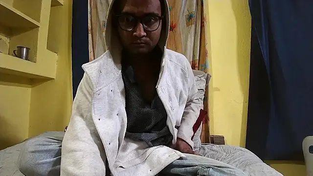 Snapshot of Cute_boy2000 chatting on December 30, 2024, 7:42 pm Cute boy2000 online show from December 30, 2024, 7:42 pm