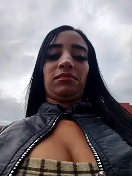 Snapshot of _nathaly_sweet chatting on April 18, 2026, 10:21 pm nathaly sweet online show from April 18, 2026, 10:21 pm