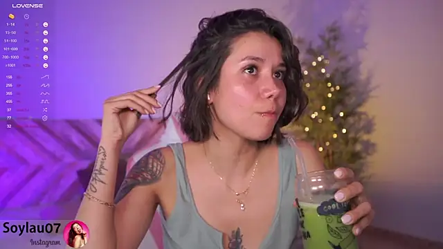 imjess01 online show from February 6, 2025, 3:06 am