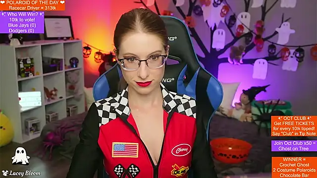 TheLaceyBloom online show from October 30, 2025, 1:29 am