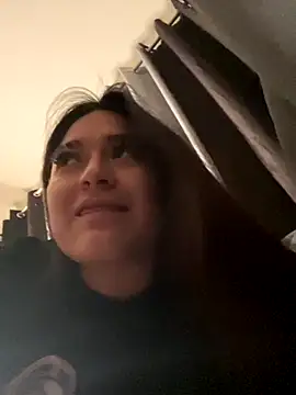 LuceroRm online show from September 10, 2025, 4:23 am