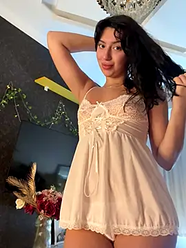 Tasty Nora online show from September 25, 2025, 6:39 am