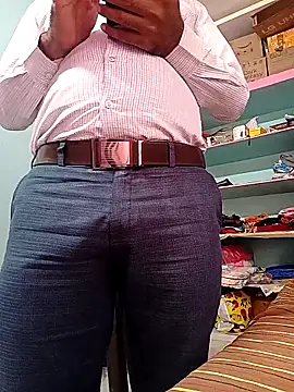 adicma123 online show from November 24, 2025, 9:20 am