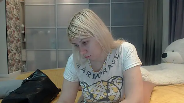 KyliePag online show from March 4, 2026, 5:46 am