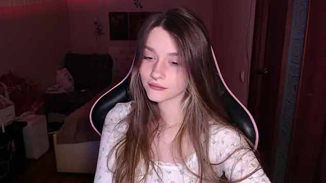 jeann elsaa online show from November 29, 2025, 4:48 am