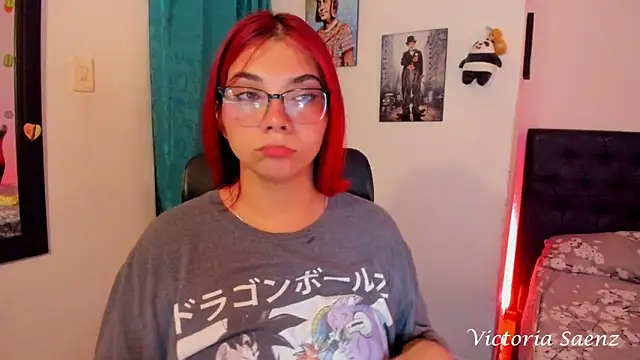 victoriaasaenz  online show from February 2, 2025, 12:40 am