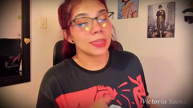 victoriaasaenz  online show from March 19, 2025, 12:59 am