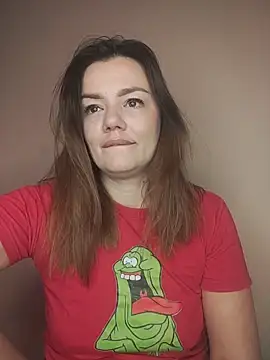 KrissSexi online show from March 16, 2026, 5:44 am