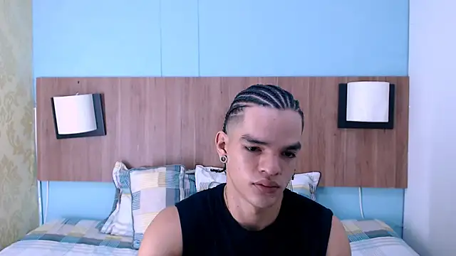 Snapshot of AlbertBernal69 chatting on January 25, 2025, 2:47 am AlbertBernal69 online show from January 25, 2025, 2:47 am