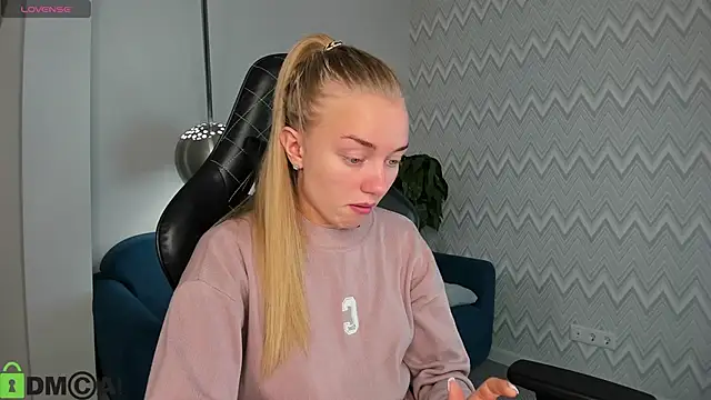 Barbie Lis online show from September 11, 2025, 12:44 am