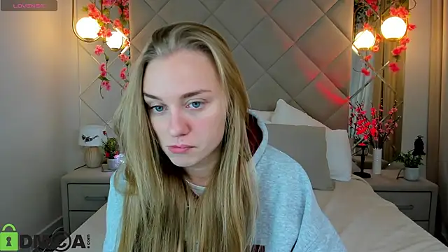 Barbie Lis online show from November 29, 2025, 1:08 am