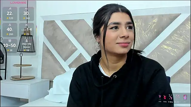 ZiaCalifa online show from January 9, 2026, 11:02 am