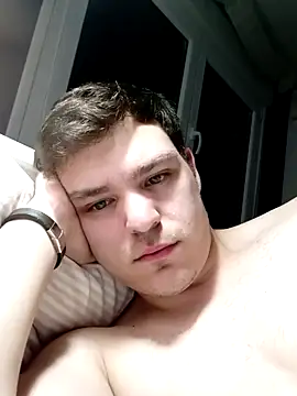 sergigomez online show from February 24, 2025, 10:25 pm