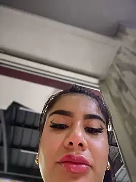 Insane Issa online show from March 2, 2025, 10:27 pm