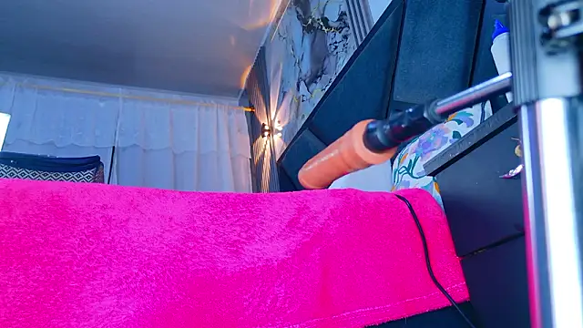 NathaxaLeans online show from March 9, 2026, 11:47 am