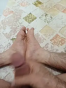 Hardapple01 online show from January 12, 2025, 3:28 am