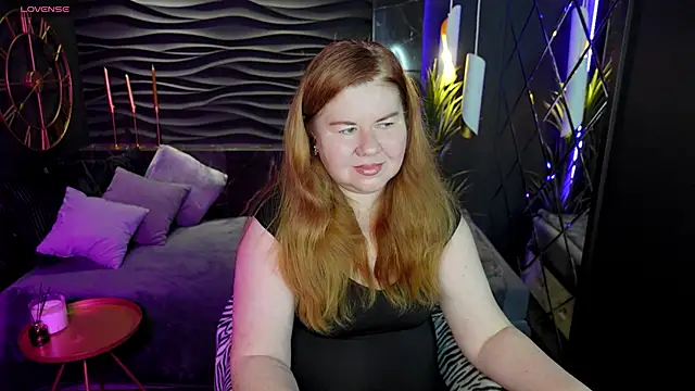 Mrs Emilia online show from December 9, 2024, 3:40 am