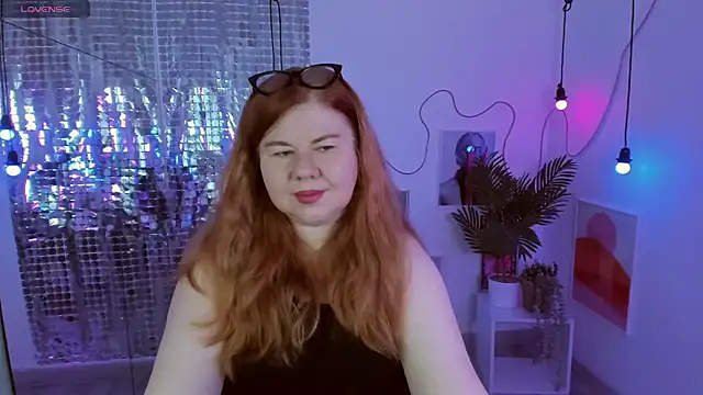 Mrs Emilia online show from December 12, 2024, 8:10 pm