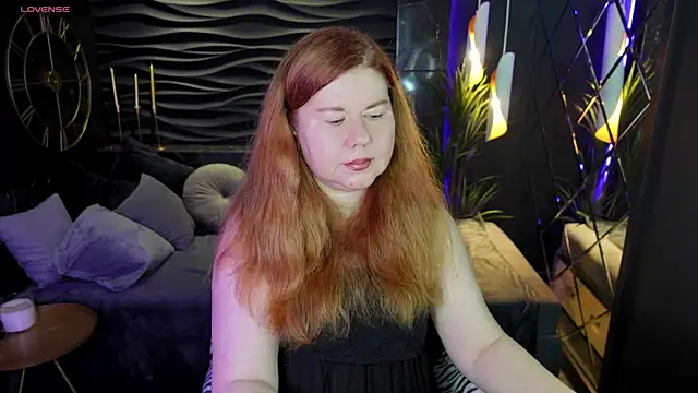 Mrs Emilia online show from December 22, 2024, 2:28 am