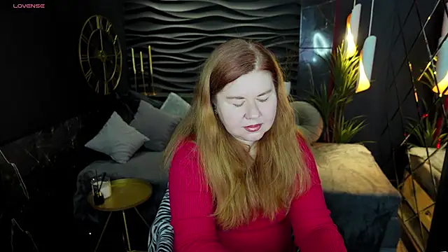 Mrs Emilia online show from December 24, 2024, 3:49 am