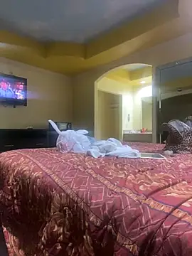 SlimBeenBadd1981 online show from February 27, 2025, 2:32 am