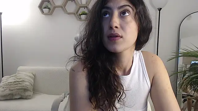 MIYESSI online show from December 14, 2025, 12:49 am