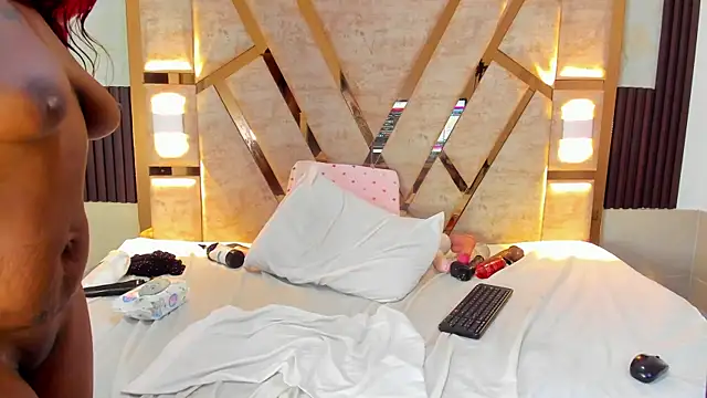 Snapshot of Athenea_Mills chatting on March 18, 2025, 6:37 pm Athenea Mills online show from March 18, 2025, 6:37 pm