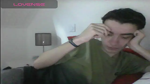 Tombgy07 online show from February 25, 2025, 1:17 pm